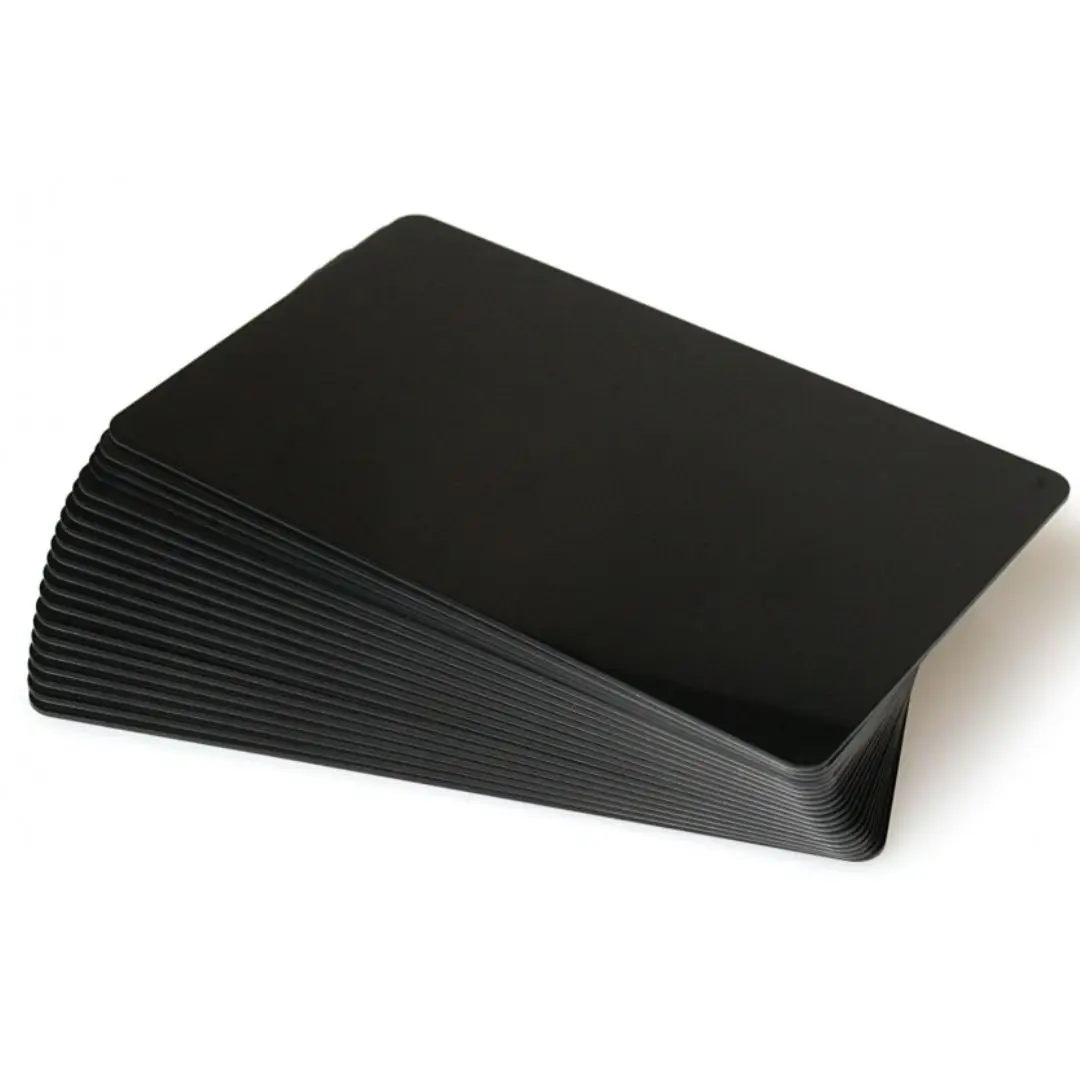 tarjeta_pvc_carnet_negro_negra_tinta_dorada_pvc_card_black_marcaidea (1) arjeta_pvc_carnet_negro_negra_tinta_dorada_pvc_card_black_marcaidea-4.