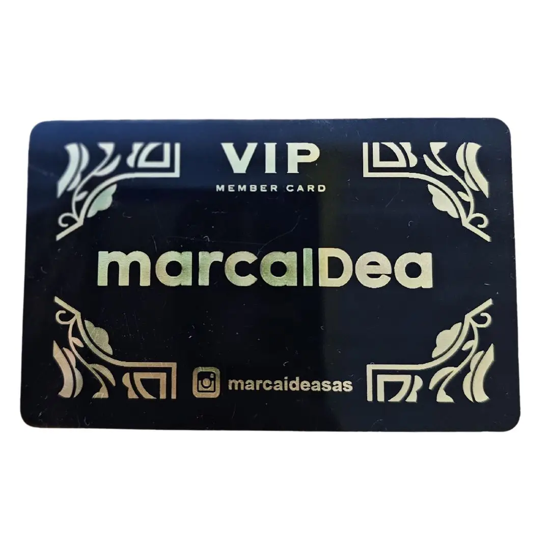 arjeta_pvc_carnet_negro_negra_tinta_dorada_pvc_card_black_marcaidea-4.